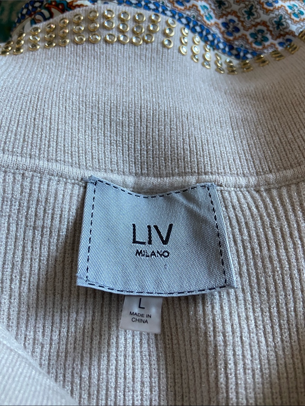 Liv Milano Cream Ribbed Sweater/ beautiful beaded collar - Picture 2 of 3